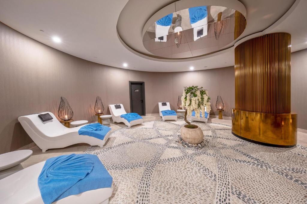 Lago Hotel 4